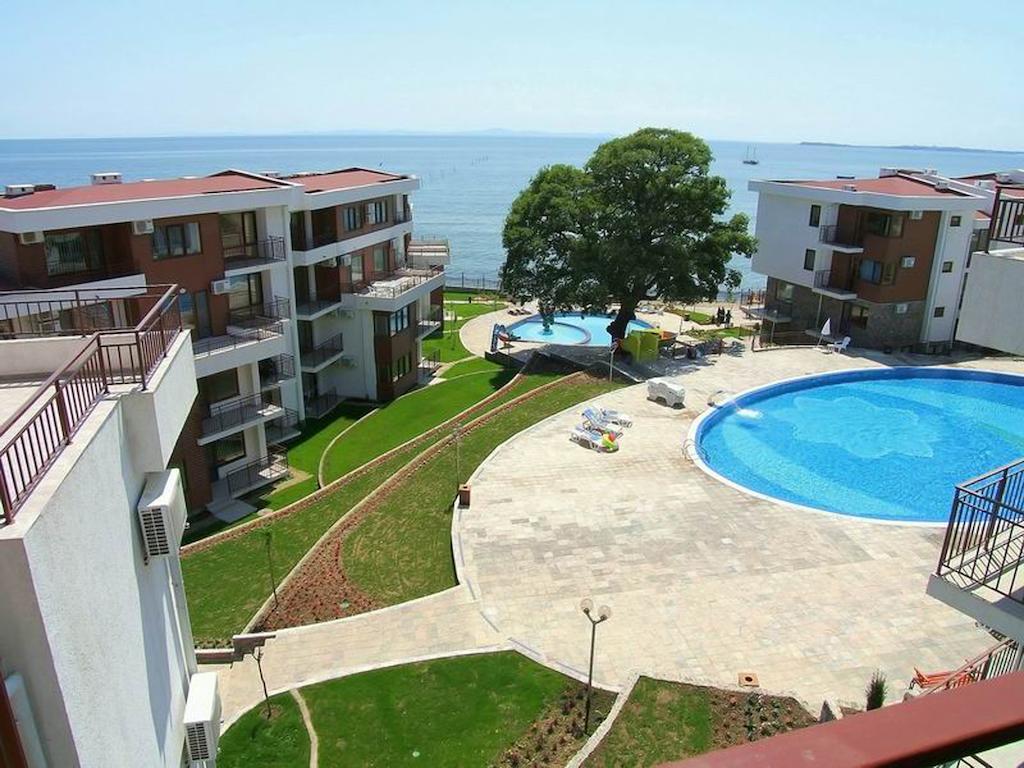 Gt Messambria Fort Beach Apartments Sveti Vlas Exterior photo